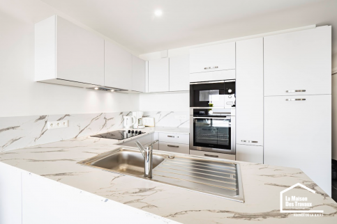 Plan de travail en stratifié imitation marbre