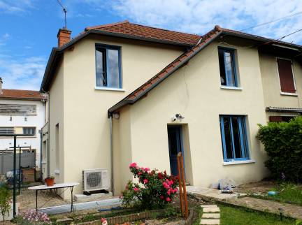 La Tour de Salvagny (69890) : Isolation thermique par l'extérieure d'une maison dans le cadre d'une rénovation énergétique d'ampleur (Parcours accompagné)