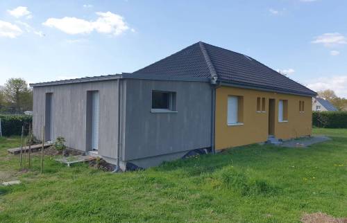 Vue sur l’extension terminée de la maison 