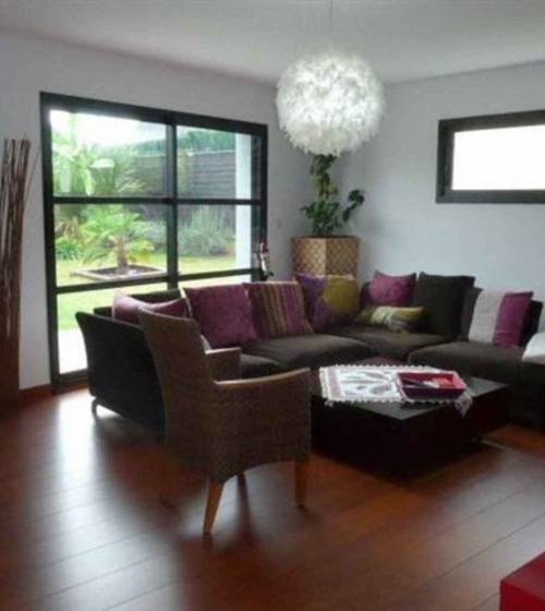 Fenêtre coulissante en aluminium noire