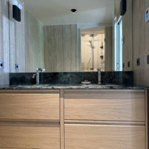 Aménagement d’une salle de bains familiale moderne avec matériaux durables – projet Camille AUDER à Paris