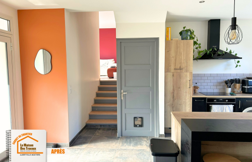 rénovation maison ancienne Moûtiers, travaux rénovation Savoie, rénovation cuisine Moûtiers, artisan rénovation Moûtiers, entreprise rénovation 73600