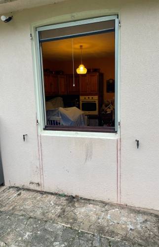 Pendant travaux : Ouverture mur extérieur Nîmes