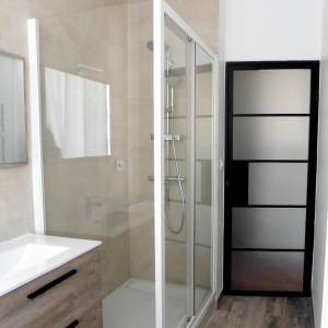 Transformation d'une salle de bain - JESSY DI NATALE - La Maison Des Architectes