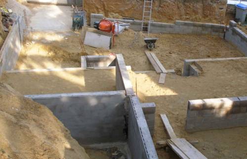Travaux de maçonnerie pour un logement