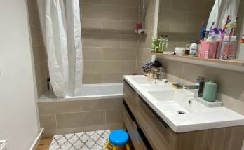 Rénovation complète d’une salle de bain et rafraîchissement d’une salle d’eau à Antony