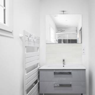 Salle de bain contemporaine