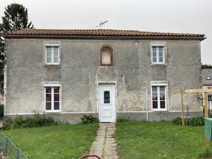 Maison avant rénovation intérieure - Morléon 79