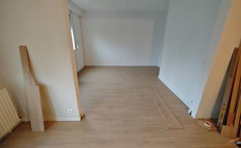 Pose du parquet en remplacement du jonc de mer 
