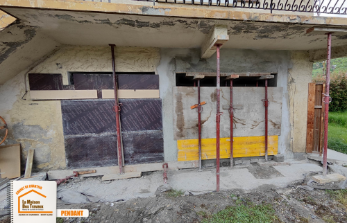 rénovation intérieure Grand-Bornand, artisan maçon Grand-Bornand, ouverture mur porteur maison, travaux transformation garage, espace lumineux maison