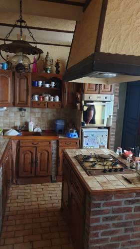 Ancienne cuisine en briques avant rénovation - Arras 62