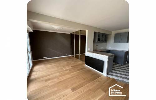 Cuisine ouverte sur le salon 