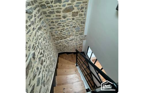 Une rénovation intérieure complète, du sol au plafond ! Granville 50400