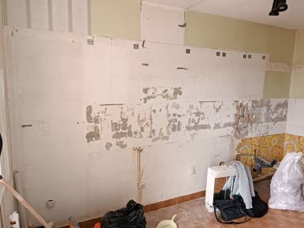 Murs après dépose de l'ancienne cuisine