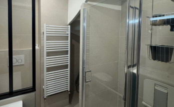 salle de bain pmr