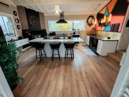 Rénovation de sol intérieur dans une maison - Sainte-Anastasie-sur-Issole 83136