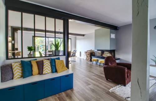 Entrée avec banquette de bienvenue