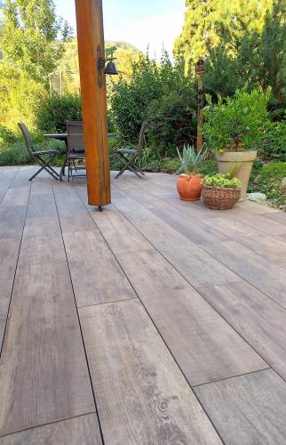 carrelage en imitation lame de bois