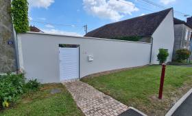 Mur de clôture terminé