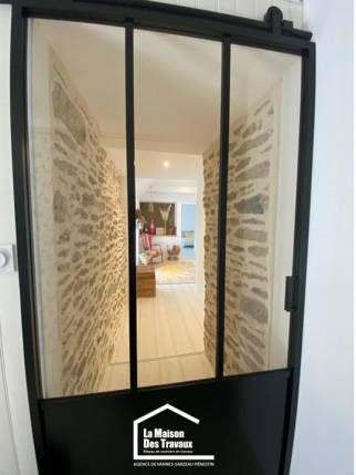 Porte verrière dans les combles