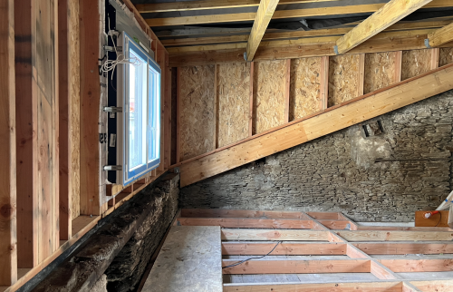 Surélévation d'une maison au sud de Nantes  - début des travaux