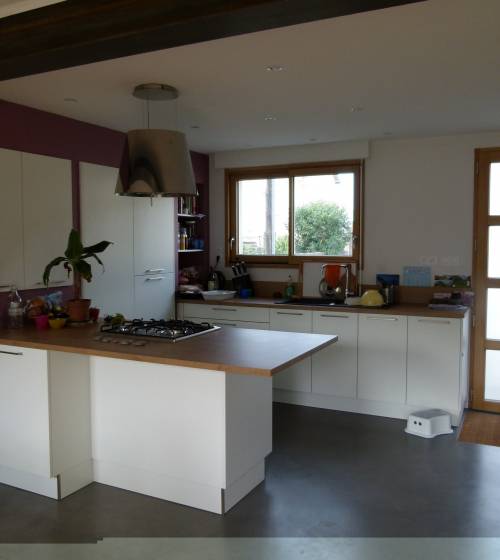 Rénovation rez-de-chaussée pavillon avec cuisine ouverte sur salon îlot central - Magny-en-Vexin (95420)