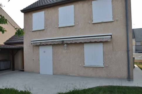  Nouvelle terrasse après travaux de rénovation extérieure de maison - Brie-Comte-Robert 77170