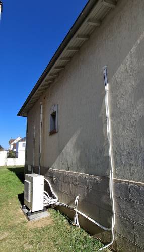 Maison en pierre meulière avant travaux de rénovation énergétique - Servon 77170