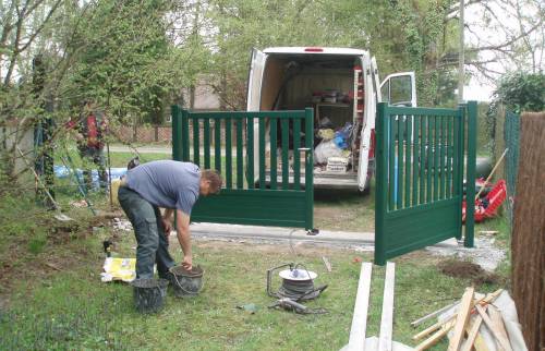 Finition de la pose du portail