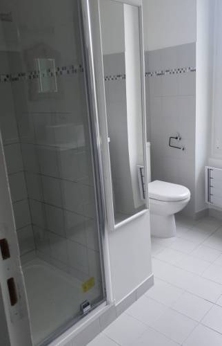 Rénovation complète de salle d'eau avec chauffage et nouveaux équipements - Cergy - 95000 -