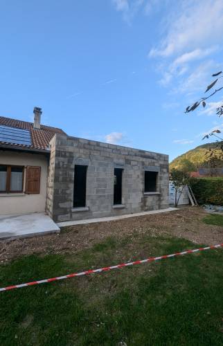 travaux agrandissement maison toit plat