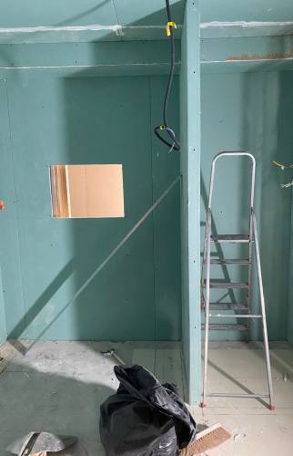 Travaux d'étanchéité avant la création d'une salle de bain