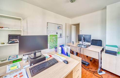 Des bureaux lumineux