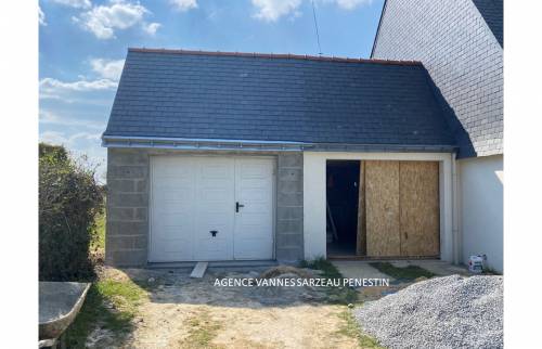 Transformation d'une suite parentale en garage dans le Golfe du Morbihan