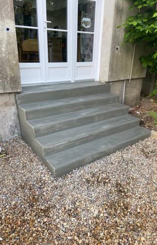 Escalier béton