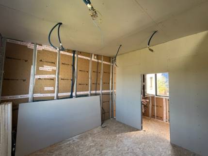 Travaux d'aménagement intérieur dans une surélévation de maison - Nantes 44