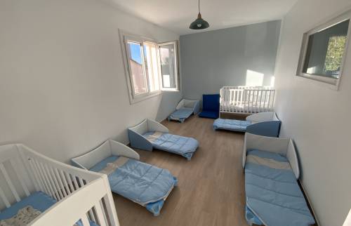 dortoir enfants micro crèche La Maison Des Travaux Alès