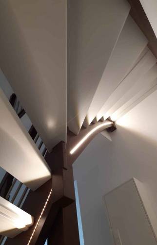 Escalier sur mesure, éclairage indirect à Saint Louis