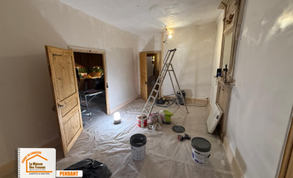 La Maison des Travaux Moûtiers, rénovation intérieure Beaufort, faux plafond LED, placard à ski sur mesure, artisans rénovation Savoie