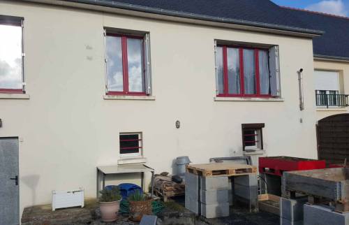 Façade avant ravalement à Saint-Pierre-de-Plesguin