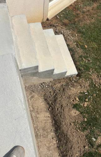 Création de terrasse en béton à Vienne