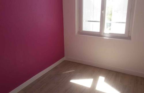 Rénovation de la chambre avec sol PVC à Royan