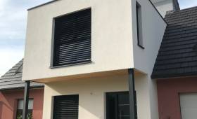 Agrandissement de maison sur deux niveaux à Village Neuf