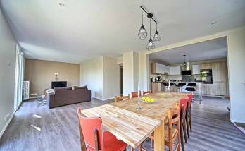 Nouveau salon salle à manger ouvert sur nouvelle cuisine à Montgeron