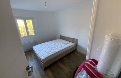 Chambre rénovée La Maison Des Travaux Ales