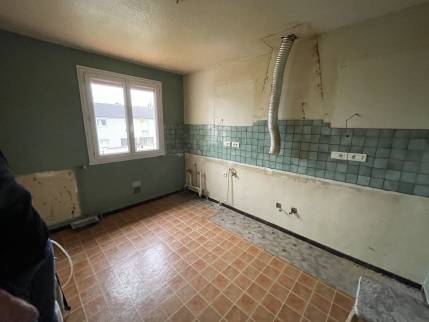 Sol de cuisine avant remplacement de carrelage - Valence 26000