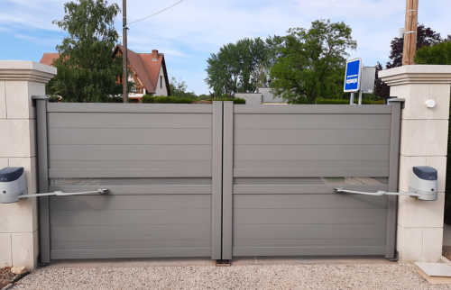 Installation d'un nouveau portail et clôture