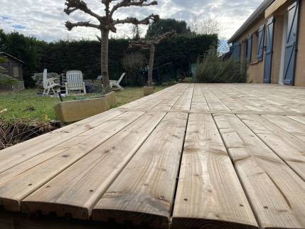  Rénovation extérieure avec nouvelle terrasse bois - Montauban 82000