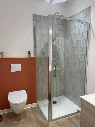 Création de salle de bain dans un garage transformé en appartement - Montauban 82000