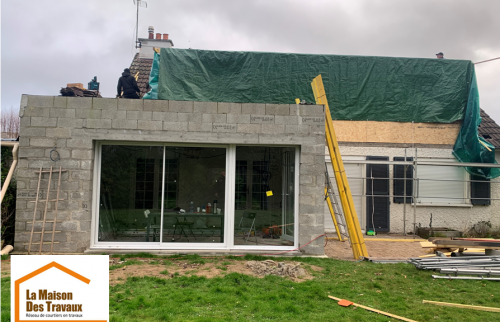 Lucarne avant agrandissement La Maison des Travaux Rouen.